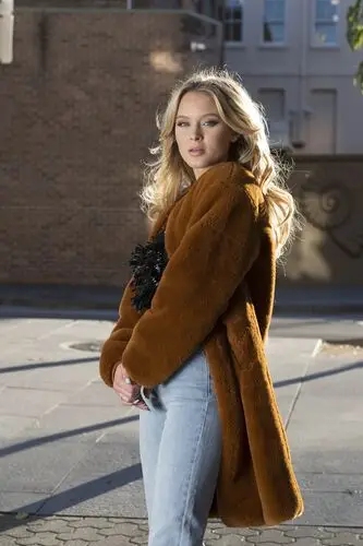 Zara Larsson Jigsaw Puzzle picture 808659
