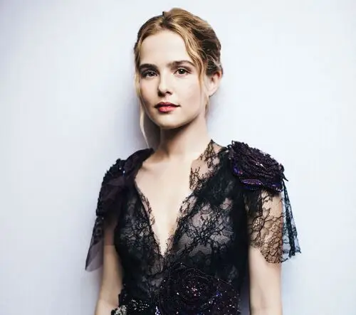 Zoey Deutch Wall Poster picture 554439