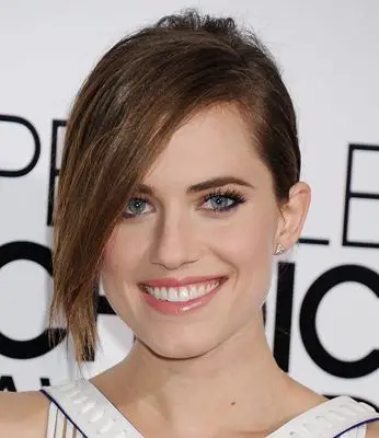 Allison Williams (events) Protected Face mask - idPoster.com