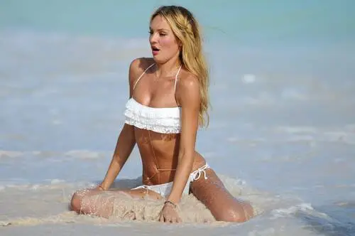 Candice Swanepoel Computer MousePad picture 186609