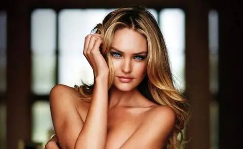 Candice Swanepoel Computer MousePad picture 86605