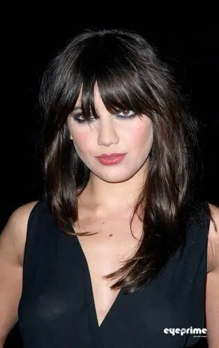Daisy Lowe Jigsaw Puzzle picture 110821