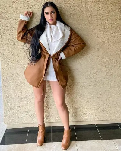 Jailyne Ojeda Wall Poster picture 913589
