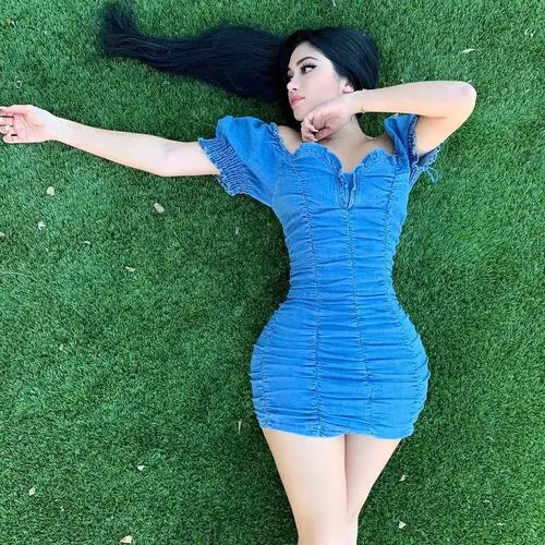 Jailyne Ojeda Wall Poster picture 913609