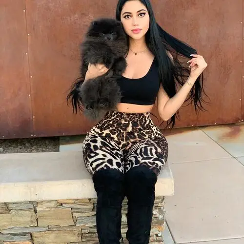 Jailyne Ojeda Wall Poster picture 914177
