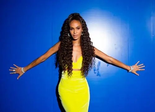 Joan Smalls Jigsaw Puzzle picture 846903