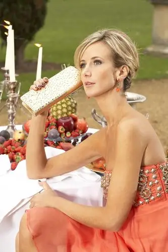 Lady Victoria Hervey Computer MousePad picture 730953