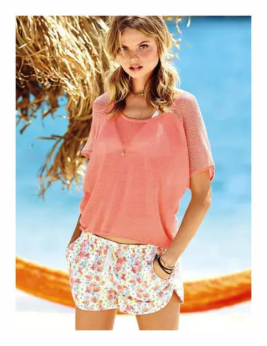 Magdalena Frackowiak Wall Poster picture 689322