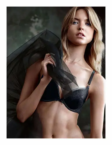 Martha Hunt Wall Poster picture 785433