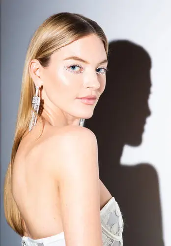 Martha Hunt Jigsaw Puzzle picture 830648