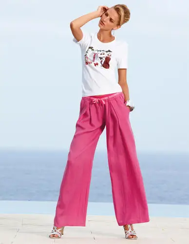 Michaela Kocianova Women's Colored  Long Sleeve T-Shirt - idPoster.com