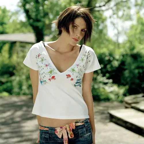 Sadie Frost Jigsaw Puzzle picture 383706