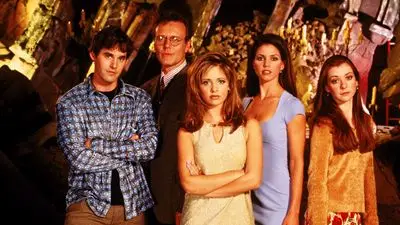 Buffy the Vampire Slayer White T-Shirt - idPoster.com