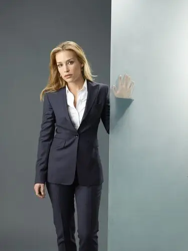 Covert Affairs Jigsaw Puzzle picture 219484