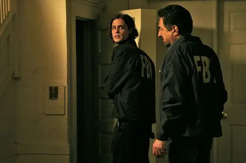 Criminal Minds Men's Colored  Long Sleeve T-Shirt - idPoster.com