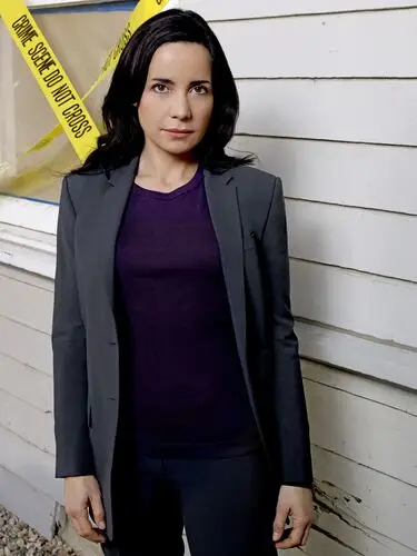 Criminal Minds Women's Colored  Long Sleeve T-Shirt - idPoster.com