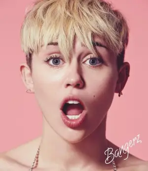 Miley Cyrus: Bangerz Tour (2014) Men's Colored T-Shirt - idPoster.com