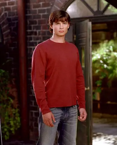 Smallville Women's Colored  Long Sleeve T-Shirt - idPoster.com