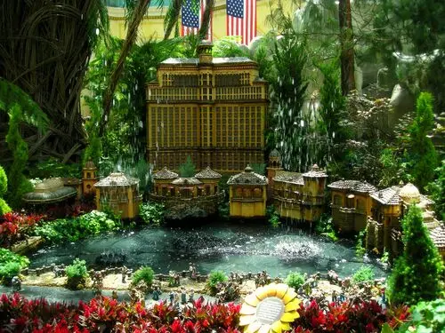 Botanical Gardens Kitchen Apron - idPoster.com