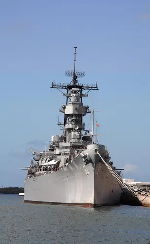 USS Missouri Women's Colored Tank-Top - idPoster.com