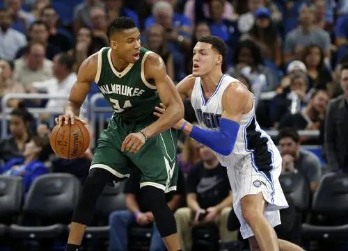 Aaron Gordon Wall Poster picture 715155