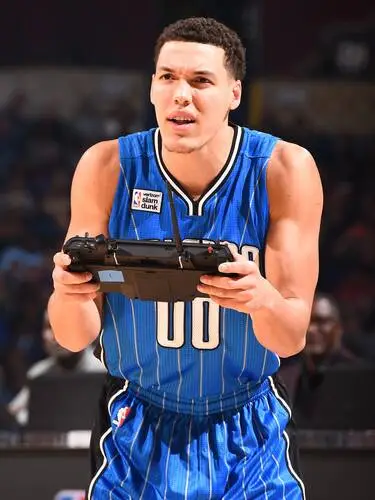 Aaron Gordon Wall Poster picture 715205