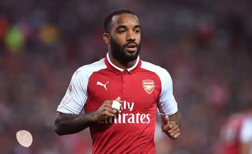 Alexandre Lacazette Wall Poster picture 696887