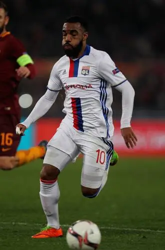 Alexandre Lacazette Wall Poster picture 696914