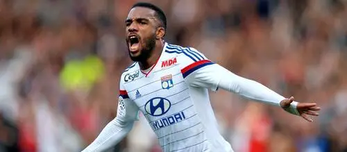 Alexandre Lacazette Wall Poster picture 696918