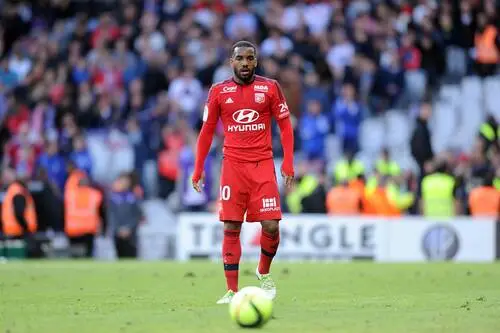 Alexandre Lacazette Wall Poster picture 696926