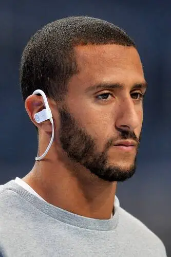 Colin Kaepernick Wall Poster picture 307688