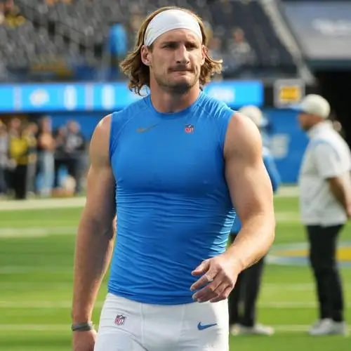 Joey Bosa Wall Poster picture 1097692