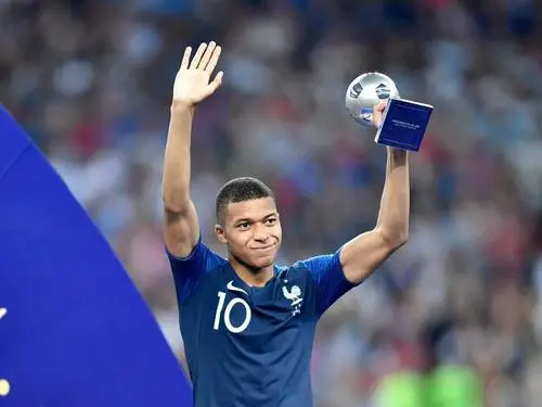 Kylian Mbappe Wall Poster picture 924777