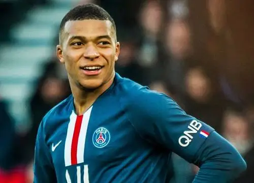 Kylian Mbappe Protected Face mask - idPoster.com