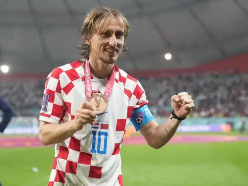 Luka Modric Wall Poster picture 1035542