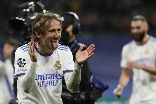 Luka Modric Wall Poster picture 1035546