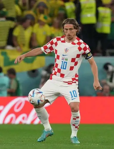 Luka Modric Wall Poster picture 1035576