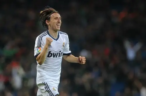 Luka Modric Wall Poster picture 670196