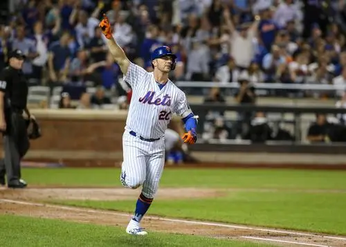Pete Alonso Wall Poster picture 1084572