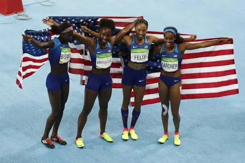 Rio 2016 Athletics Relay 4X100m women HS Men's Colored Hoodie - idPoster.com