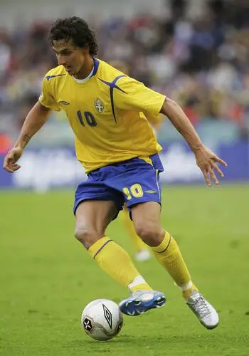 Sweden National football team Kitchen Apron - idPoster.com