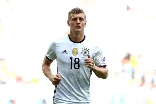 Toni Kroos Wall Poster picture 672016