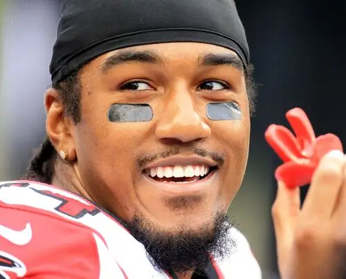 Vic Beasley Protected Face mask - idPoster.com